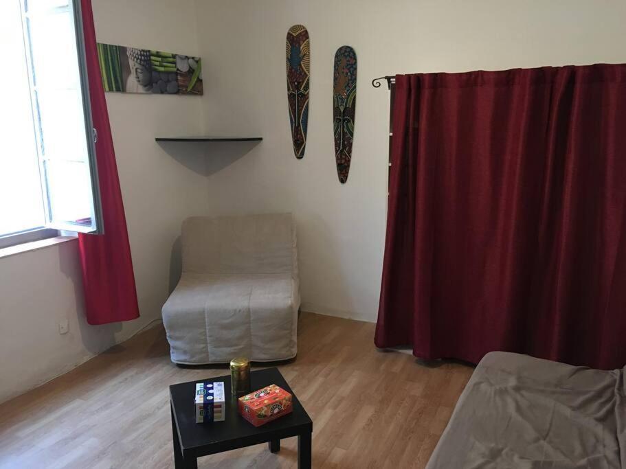 Jolie Studio Dans Le Centre Historique De Narbonne Apartment Ngoại thất bức ảnh